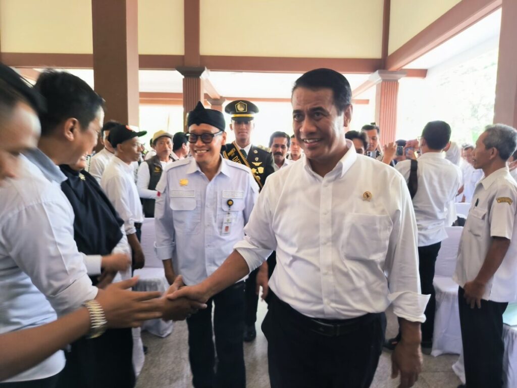 WhatsApp Image 2023-11-23 at 14.44.25 - Copy